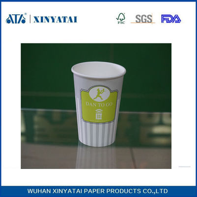 Porcellana Stampa di marchio Doppio PE rivestito Bevanda fredda Bicchieri di carta stampa personalizzata carta tazze di caffè fornitore